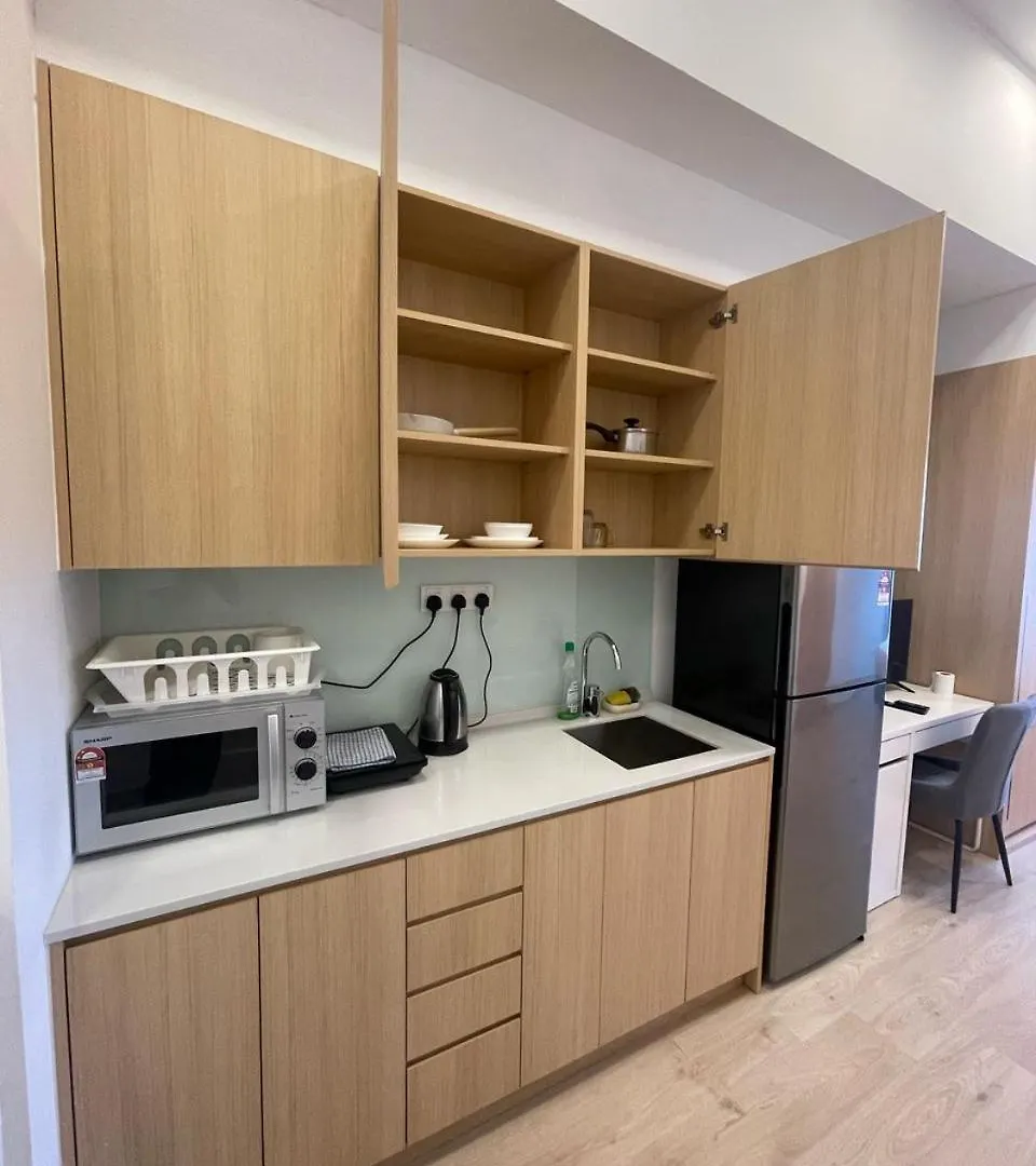 Infinitum Suites By The Colony & Luxe Klcc Apartment