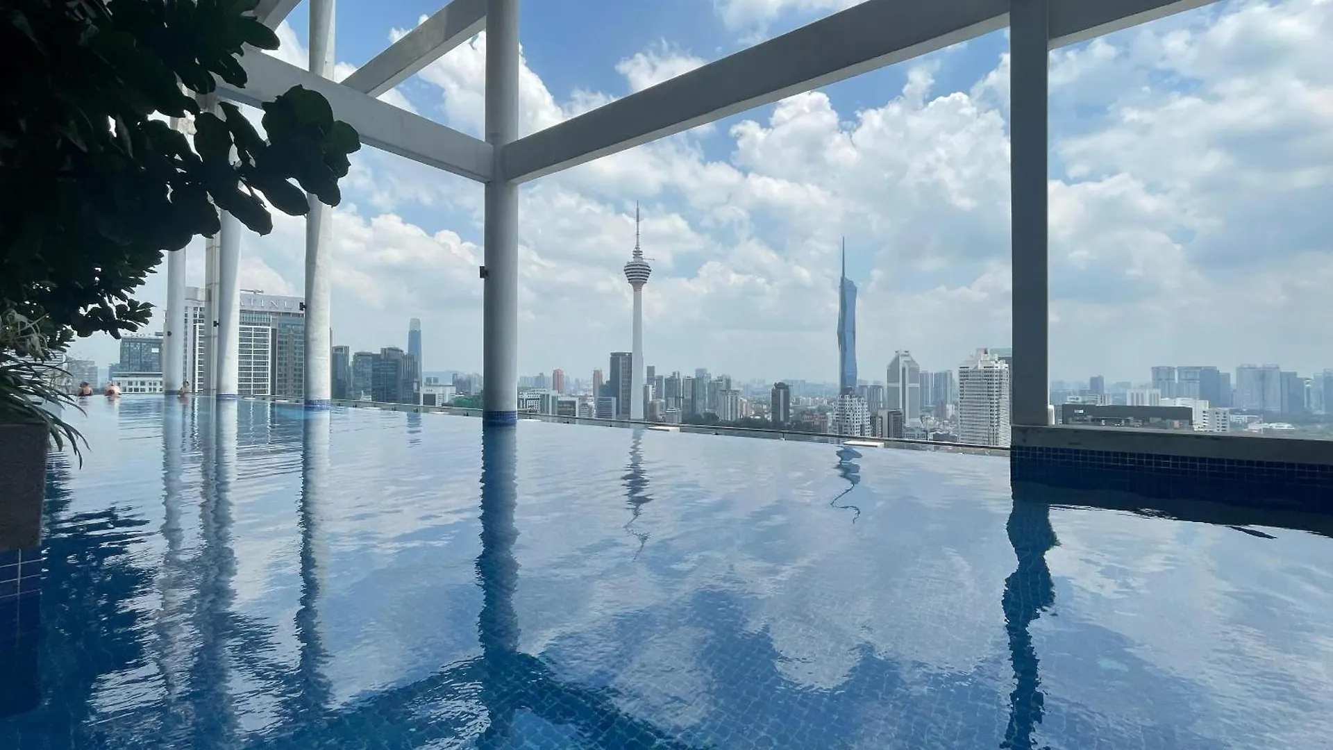 Infinitum Suites By The Colony & Luxe Klcc Malaysia